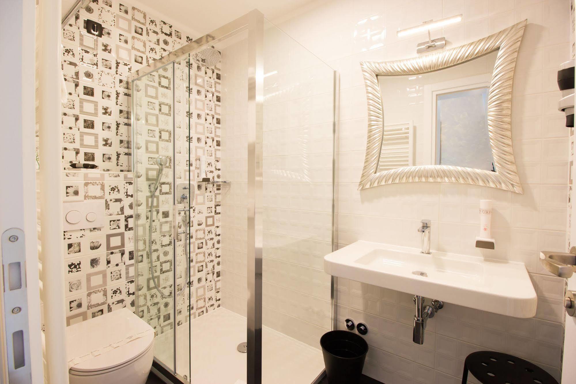 Heritage Forza Hotel